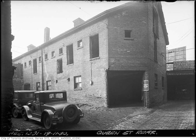 1930 - Nov 17 - Vintage Queen Street rear — University Avenue Extension