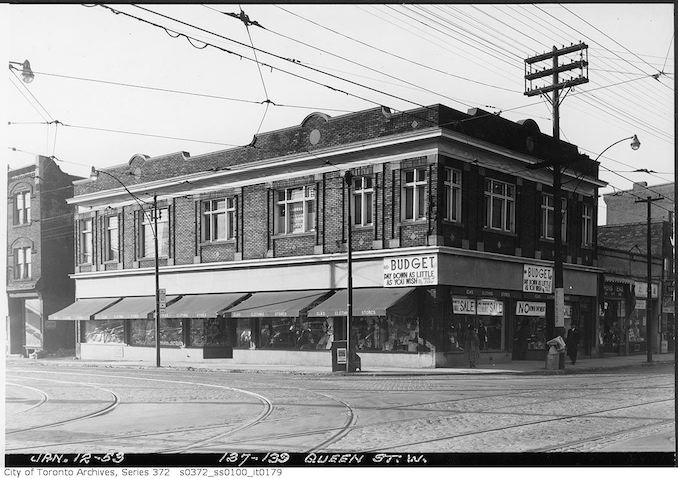 1953 - 137-139 Queen Street West