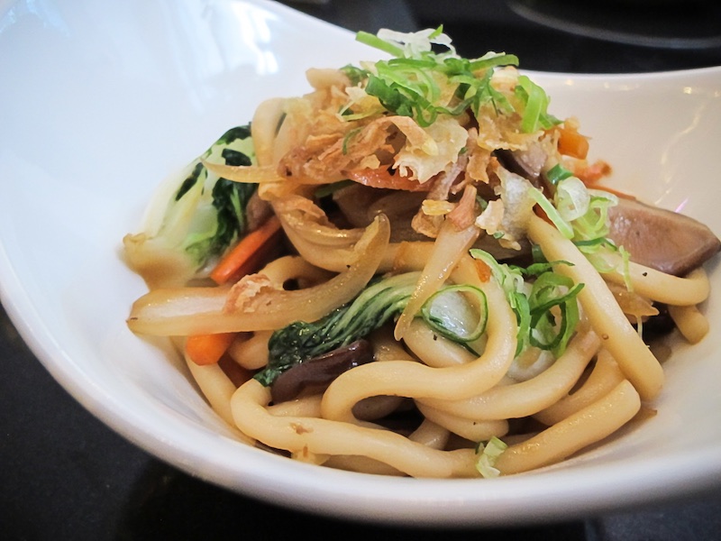 Kakejiru Yaki Udon - Udon noodles served with three kinds of mushrooms, Bokchoy, and carrots in a soy-dashi broth - katana