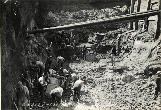 1915 - June 25 - Construction workers on the Bloor Street Viaduct