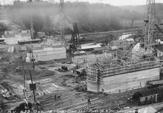 1915 - October 1 - Bloor Street Viaduct under construction, piers B & C looking west