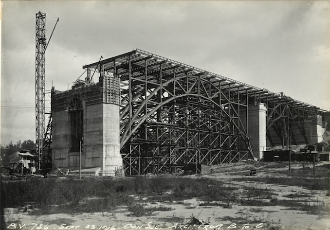 1916 - September 25 - Bloor Street Viaduct under construction, Arch from B to C