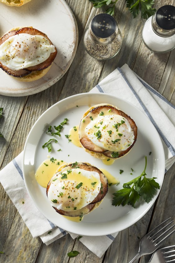 Homemade Eggs Benedict with Peameal Bacon and Hollandaise Sauce