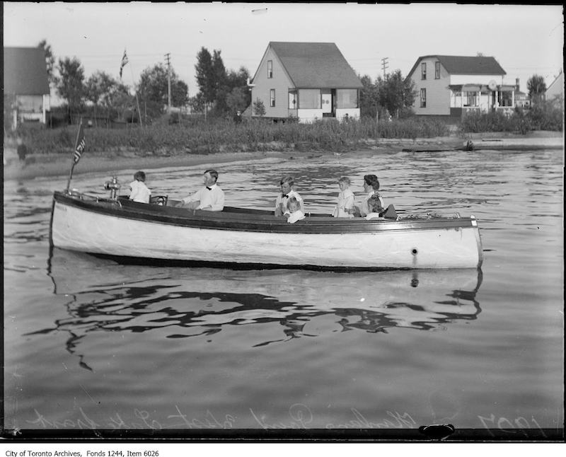 1907 - Hanlan's Point west waterfront