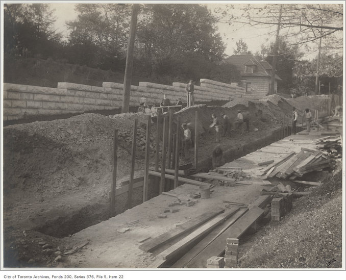 Toronto Sewer System - 1890? - Avenue Road sewer copy 2