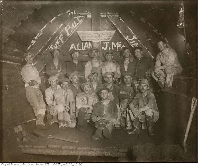 1927 - Sewers, north heading completed - workers, contract 18, Worthington