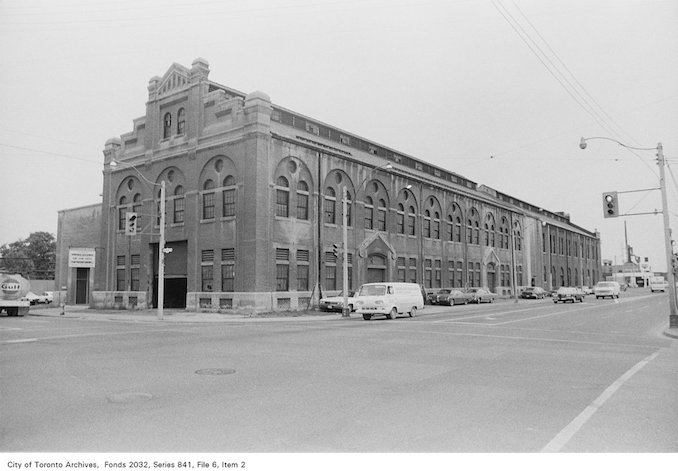 1972 - Parliament and Front