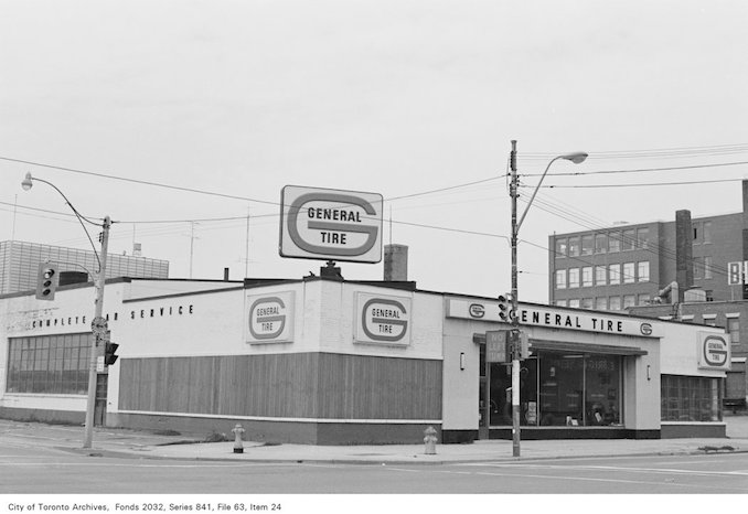 1972 - Spadina and Front