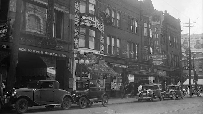 1930? - Yonge Street and Dundas Street West