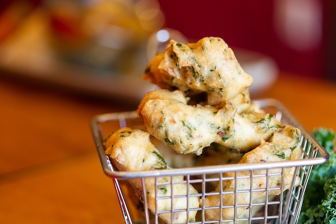 Chef Karthik Kumar's Recipe for medu vada (spiced lentil doughnut)