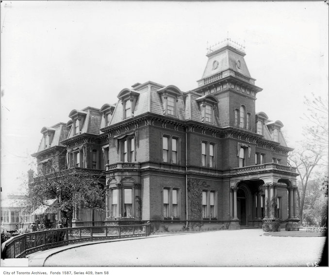 1912 - Government House, Residence of Lieutenant Governor, King Street and Simcoe Street