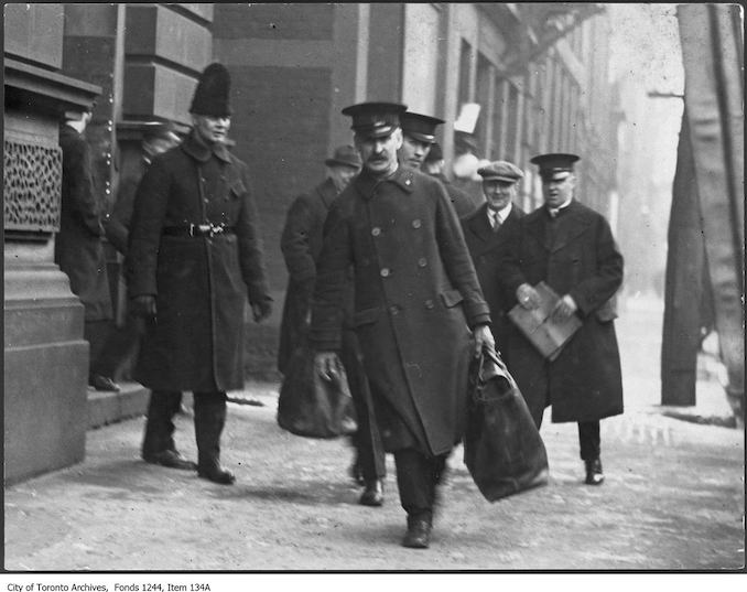 1912 - Two bank messengers, King Street West 2