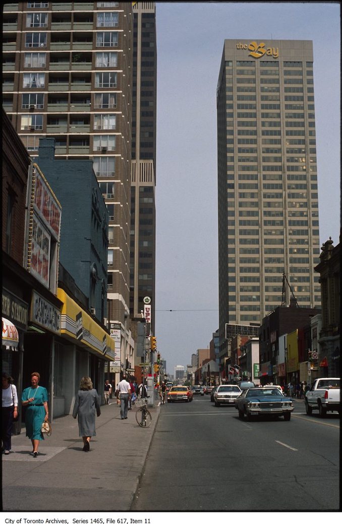 1977 - 1982 - Yonge looking north to Bloor