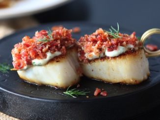 Seared Scallops With Bacon Crumb and Dill 2