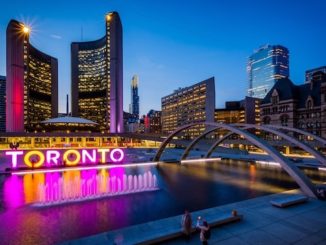 Toronto’s Top Hotspots for Entertainment
