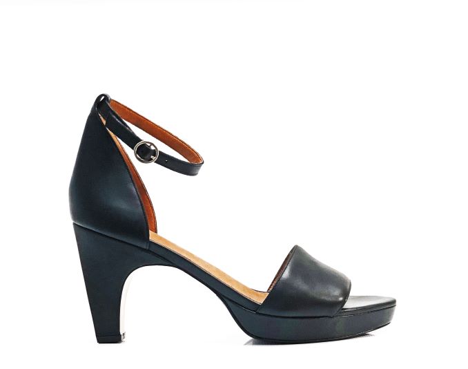 dr. Liza sandal in black