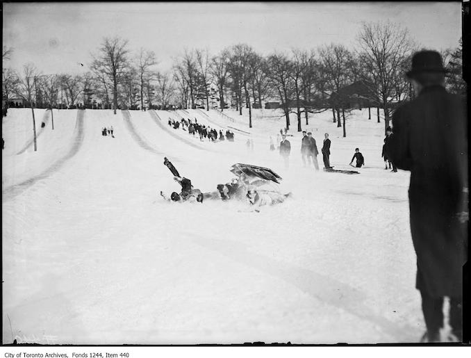 1908 - 1912 - High Park toboggan runs