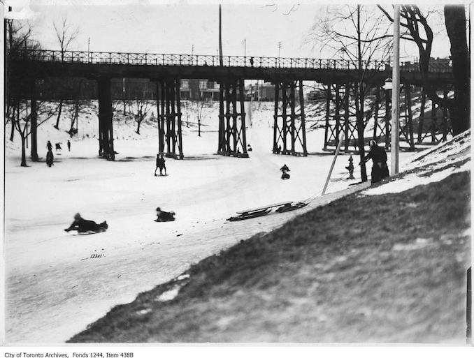 1910 - Sledding in Bellwoods Park