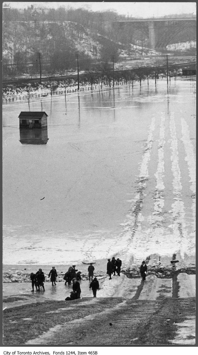 1912 - Flooding of toboggan runs, Riverdale Park