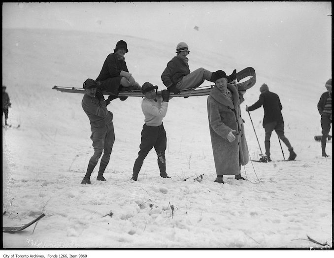 1927 - Preston, toboggan held in air, Evelyn Chute and Darling, Weaver, Tarbox, Foster