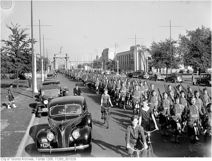 1939-October-48th Highlanders move into Exhibition Place parade