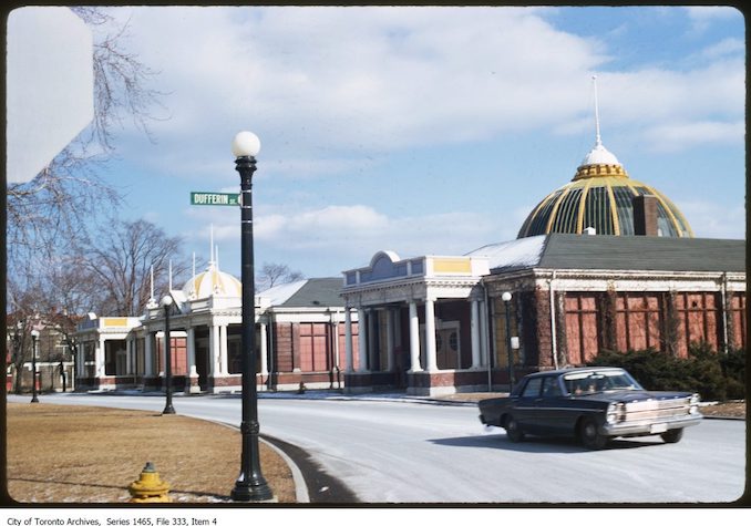 1965 - Saskatchewan Boulevard looking east from Dufferin