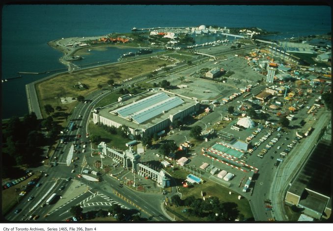 1983 - 1992 - Exhibition Place looking south west from Princes Gates