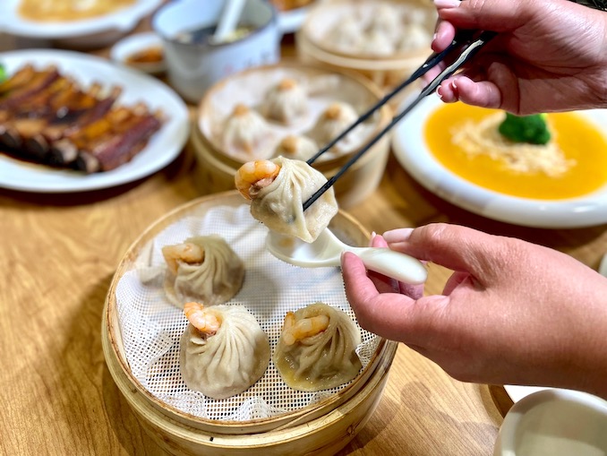 Qin's Garden's famous Wuxi soup dumplings have arrived in Toronto