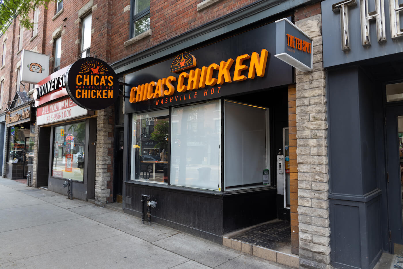 Chica's Chicken - Best Restaurants in Toronto