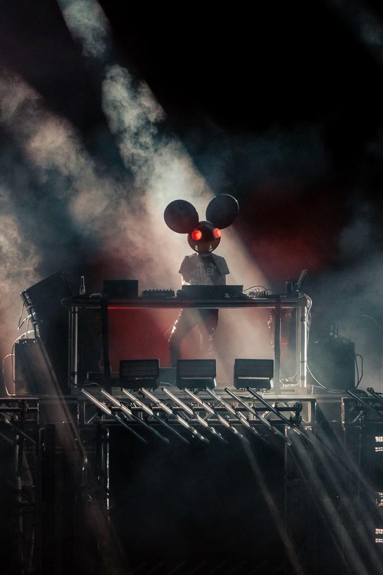 DEADMAU5