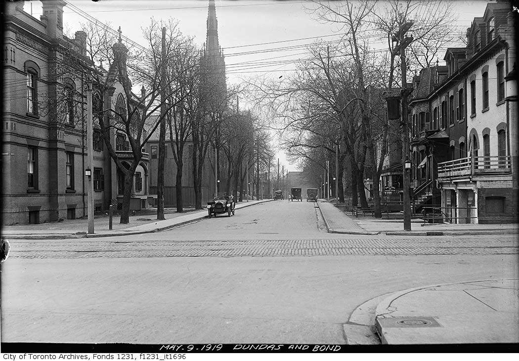 1919 - Bond Street and Dundas Street looking south