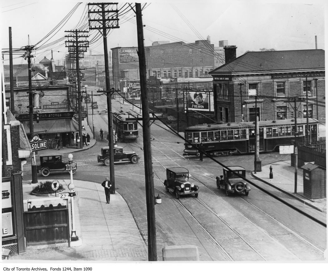 1927 - Corner of Bloor Street West and Dundas Street West