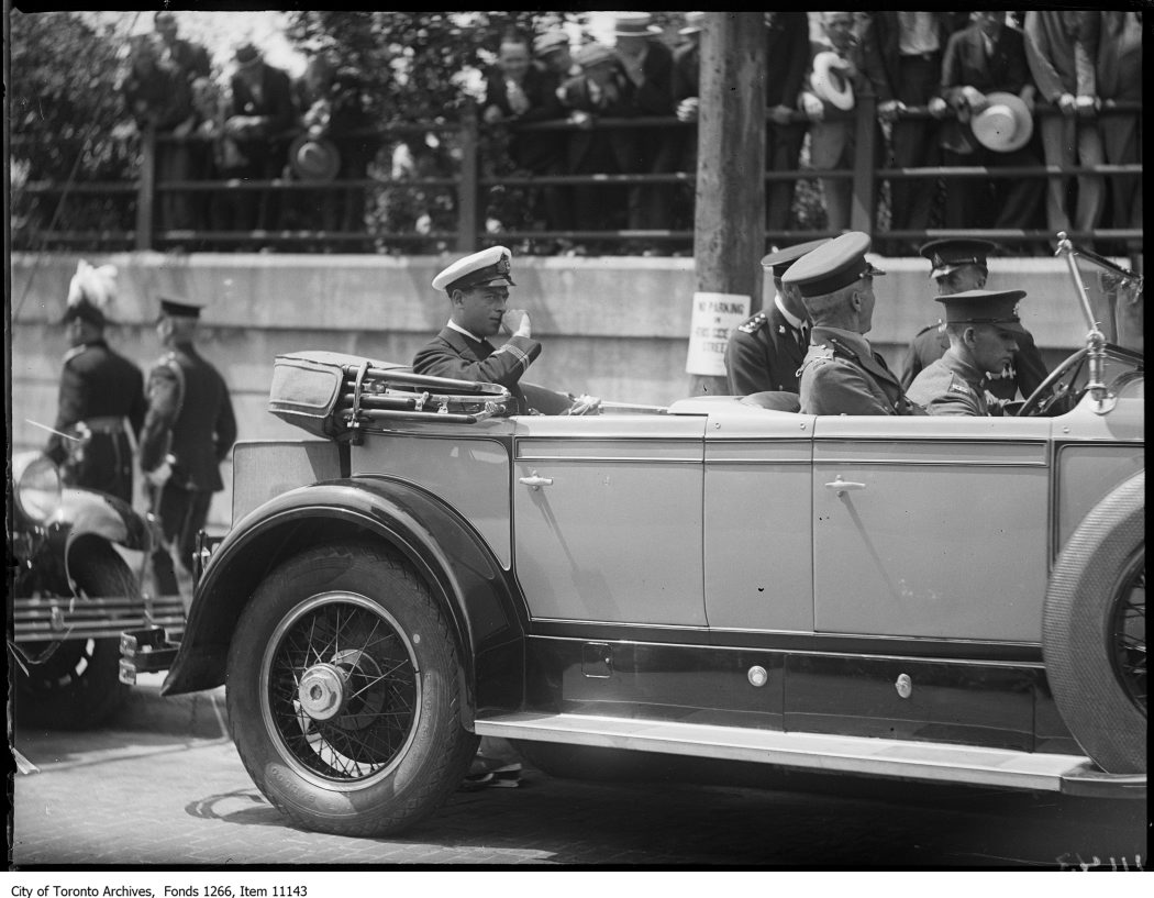 1927 - Prince of Wales, Prince George in car