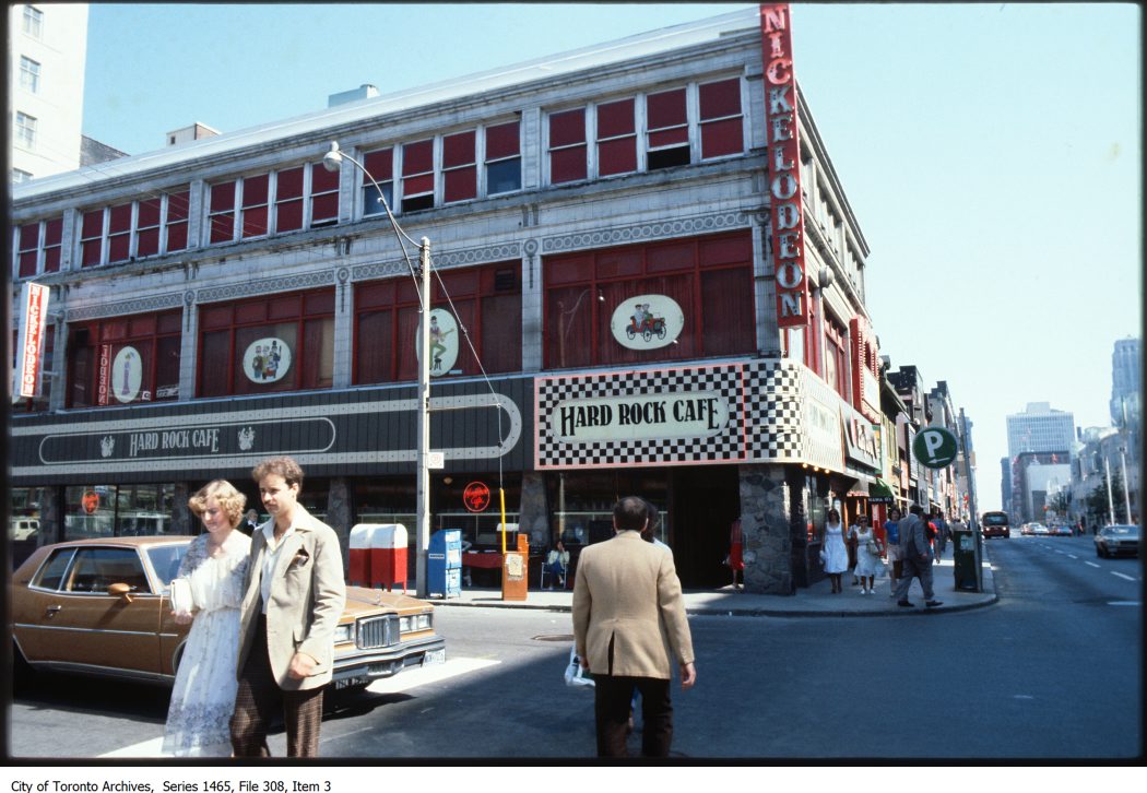 1978 - 1980 - Yonge Street, looking south from Dundas Square