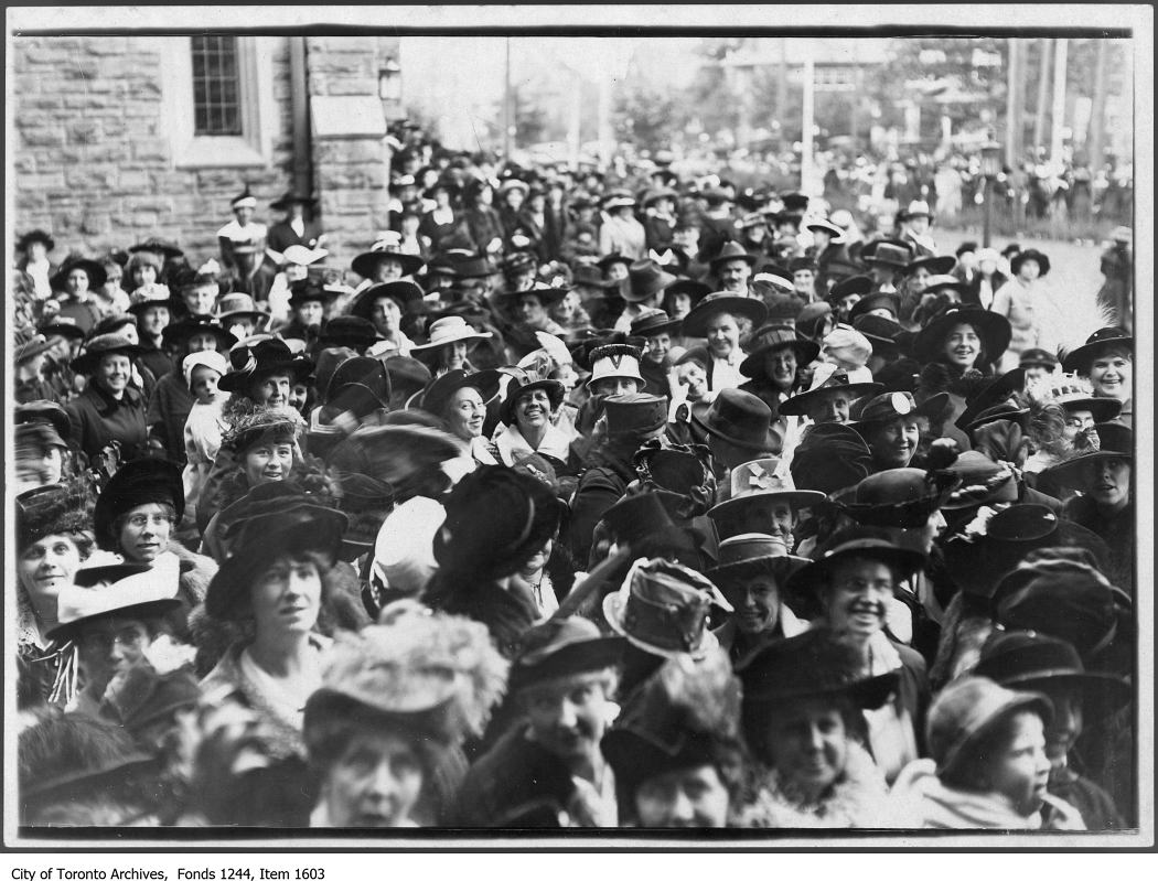 1919 - Crowd at wedding of W.A. Bishop to Miss Burden of Eaton family