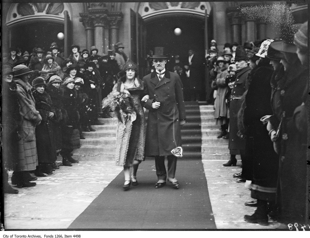 1925 - Hay-Beck wedding, couple leaving St. Andrew's Church