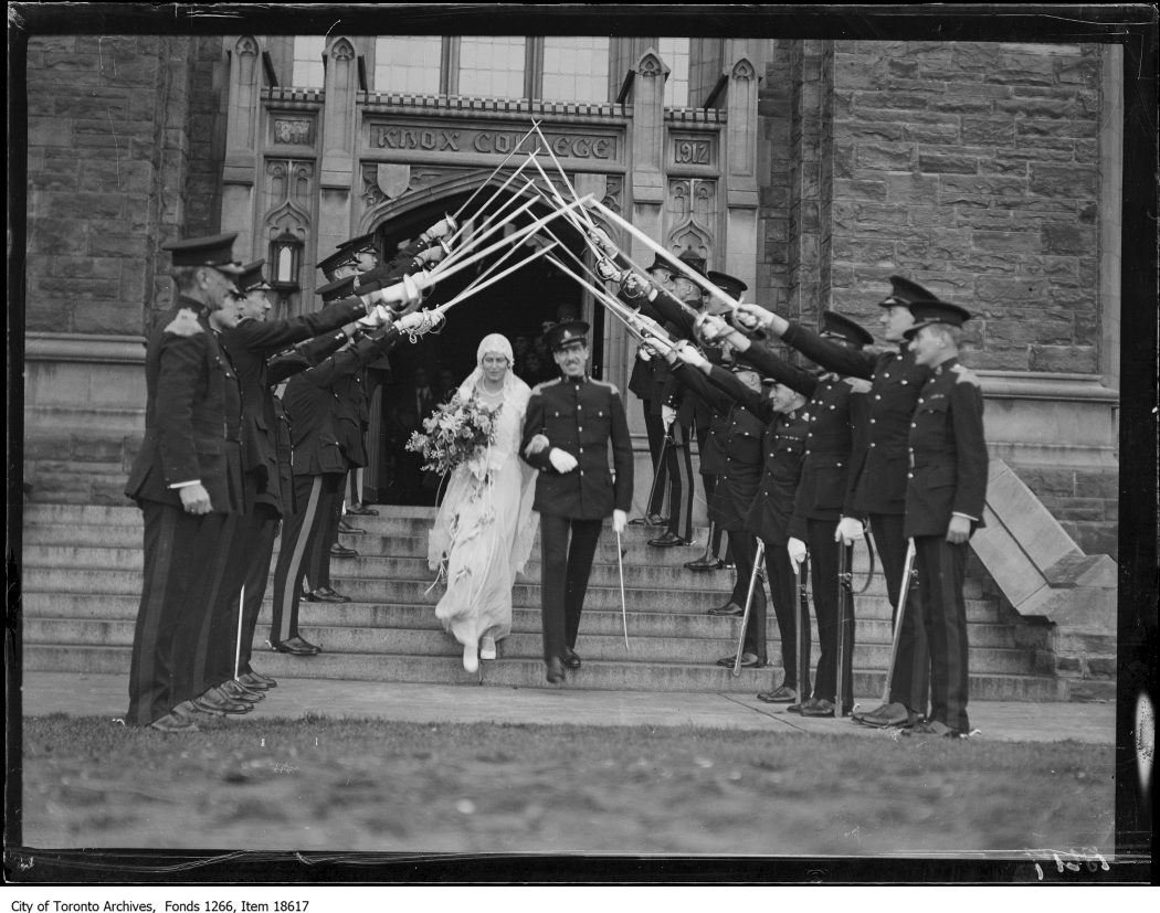 1929 - Till military wedding, Knox College