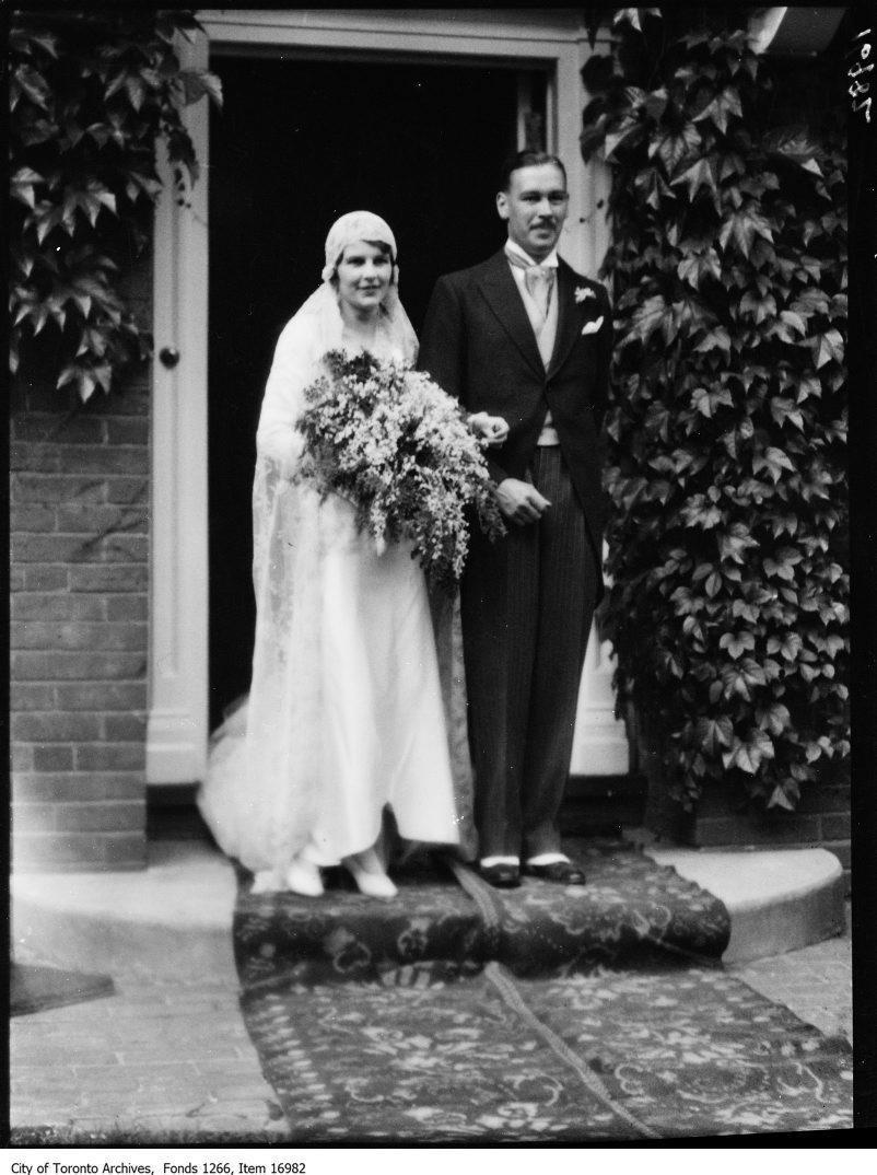 1929 - Virginia Gundy wedding, couple at house
