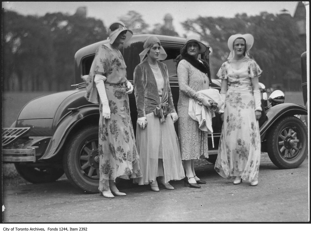 1930 - Group at Harris-Gillies wedding, Knox Chapel