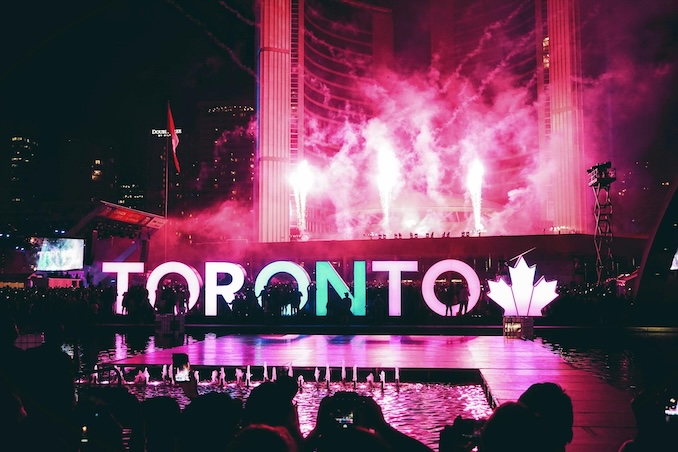 Toronto sign at city hall