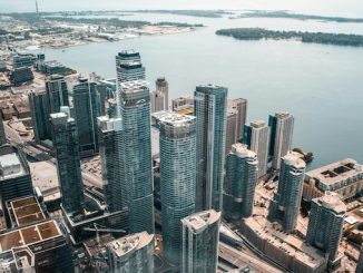 Downtown Toronto skyline for featured image