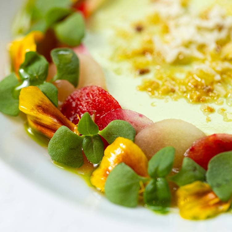 Ultimate Guide to Mother's Day Eats in Toronto