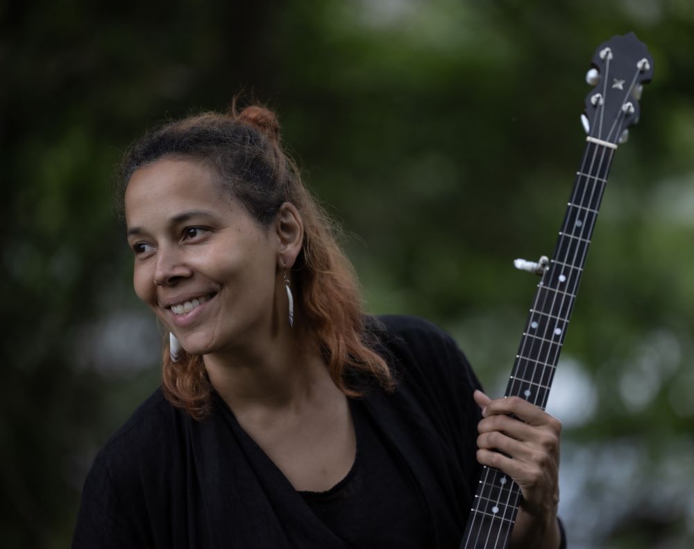 Rhiannon Giddens at Koerner Hall (Review): Old-Time Revue