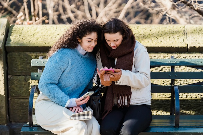 women using cell phones