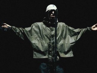 Oasis at Rogers Stadium (Concert Review): Good To Be Back