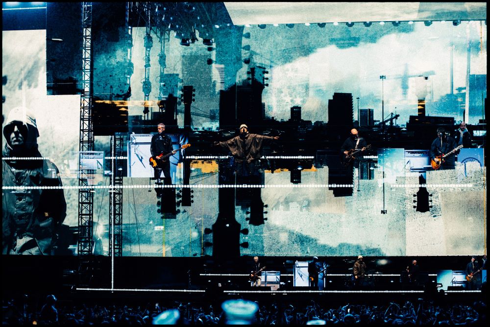 Oasis at Rogers Stadium (Concert Review): Good To Be Back