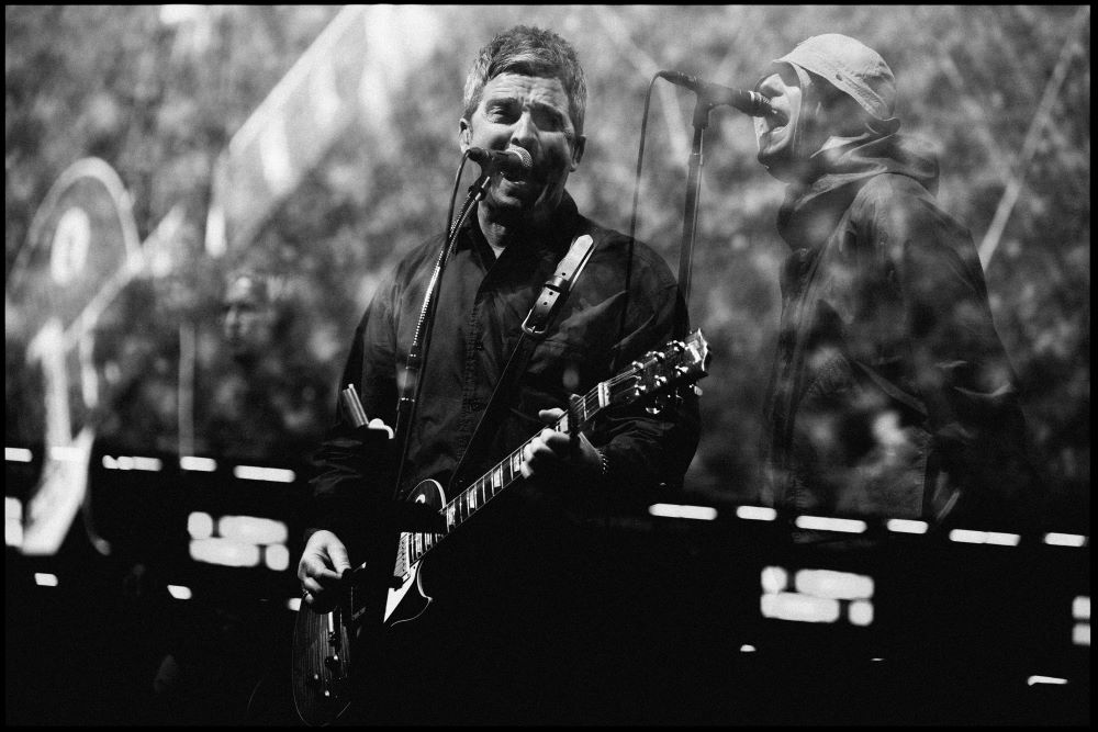 Oasis at Rogers Stadium (Concert Review): Good To Be Back