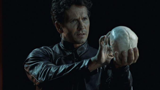 The Tragedy of Hamlet: Prince of Denmark Returns to the Elgin and Winter Garden Theatre (Review)