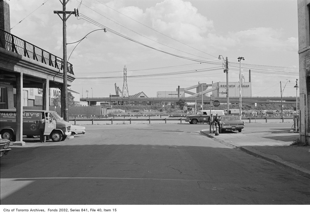 1972-Corner-of-Market-Street-and-The-Esplanade-looking-south