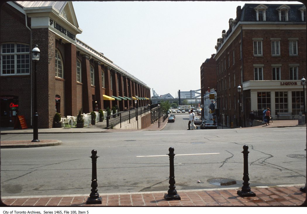 1980-1998-Looking-south-on-Market-from-Front